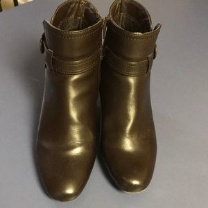 Ladies brown ankle boots